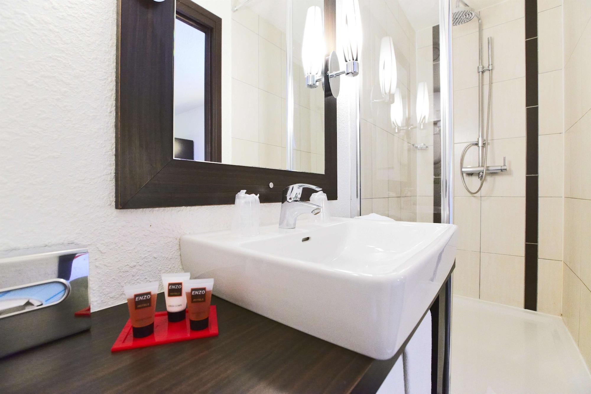 Enzo Hotels Reims Tinqueux By Kyriad Direct Dış mekan fotoğraf